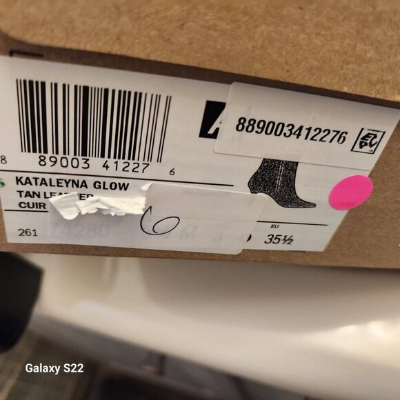 Clarks "Kataleyna Glow" Tan Leather Booties. NIB. Size 6 - Picture 9 of 11